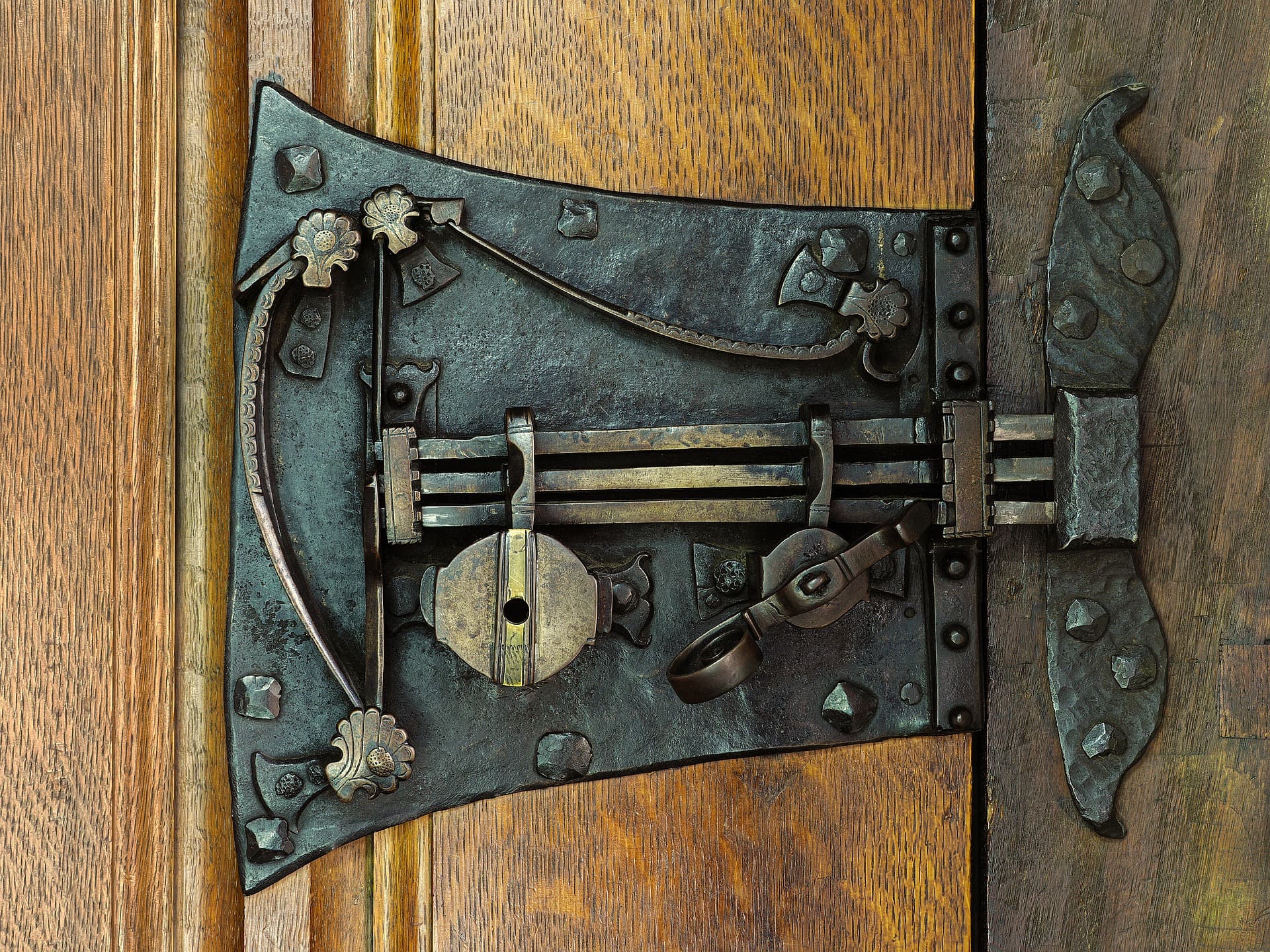 A complex lock.